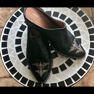 Very Volatile Western Mule